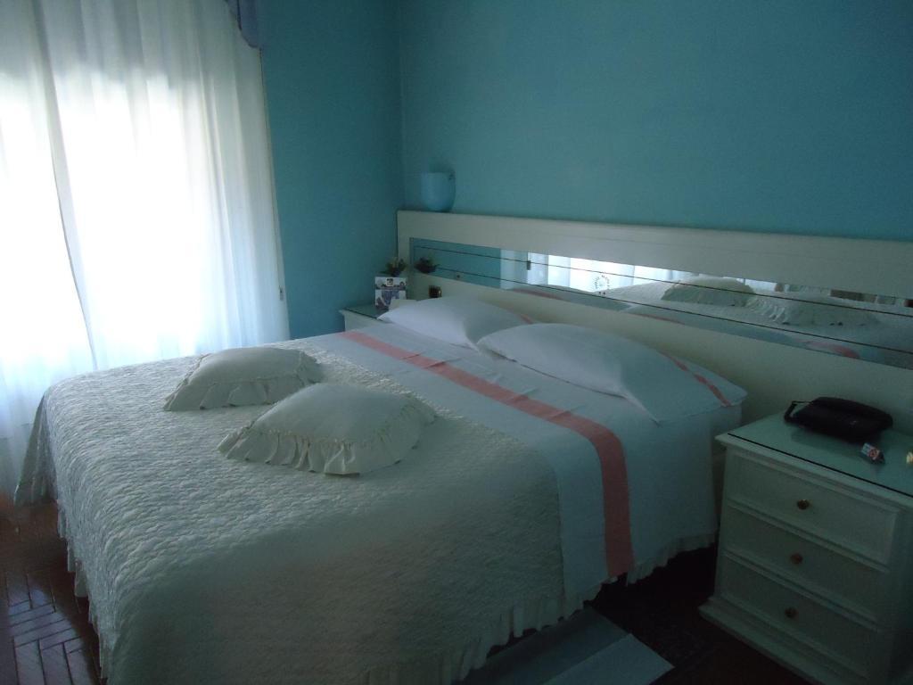 Hotel Matilde Марина-ди-Масса Номер фото